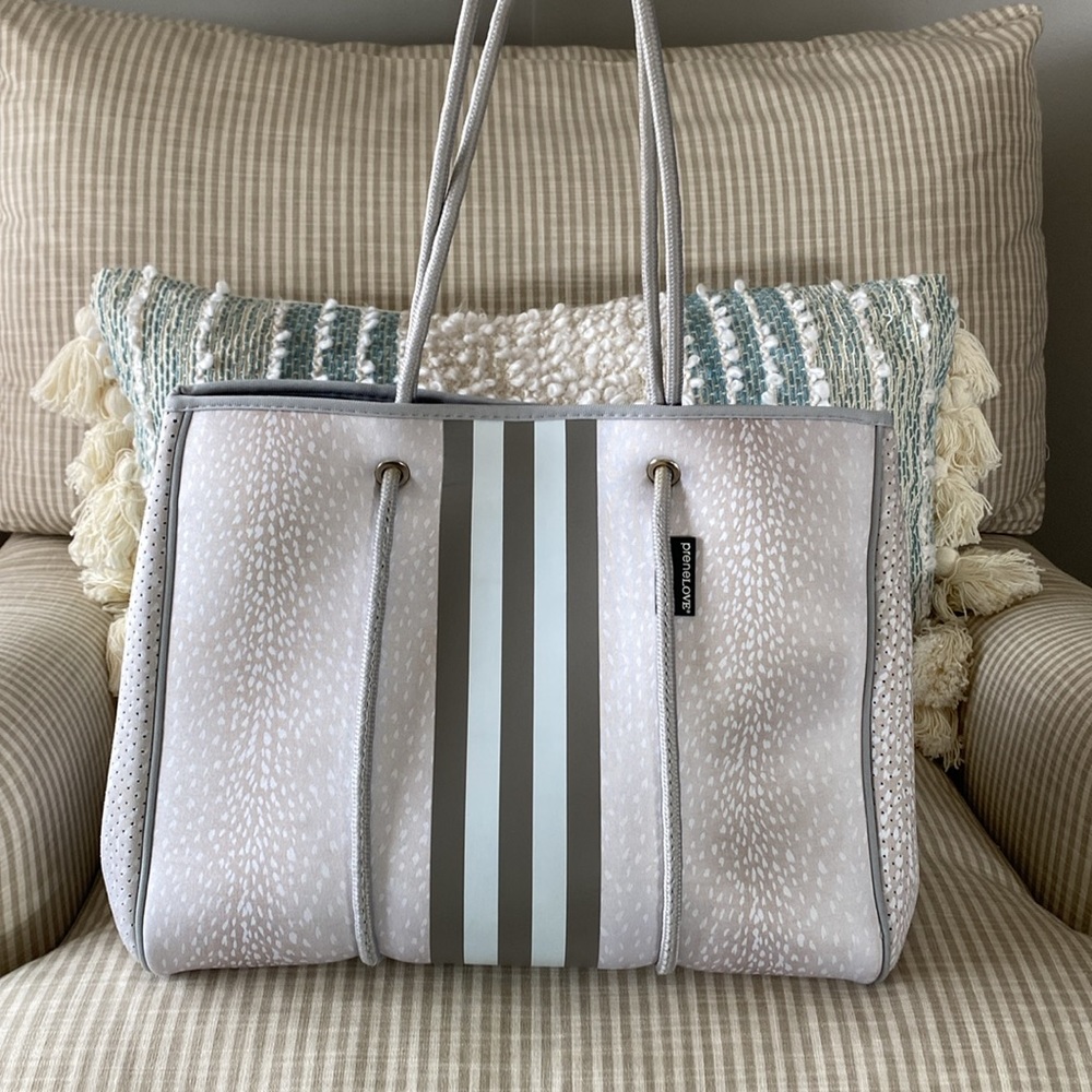 PreneLove tote from Tommy Bahama